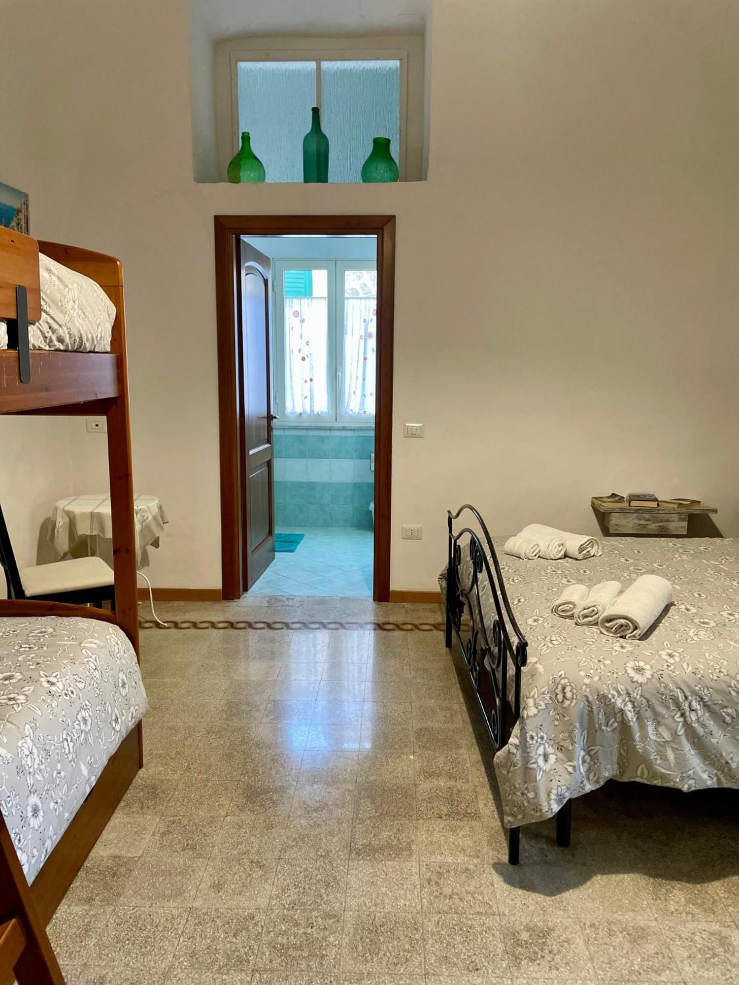 فيلا Mena Holiday House سانتّانييلّو المظهر الخارجي الصورة