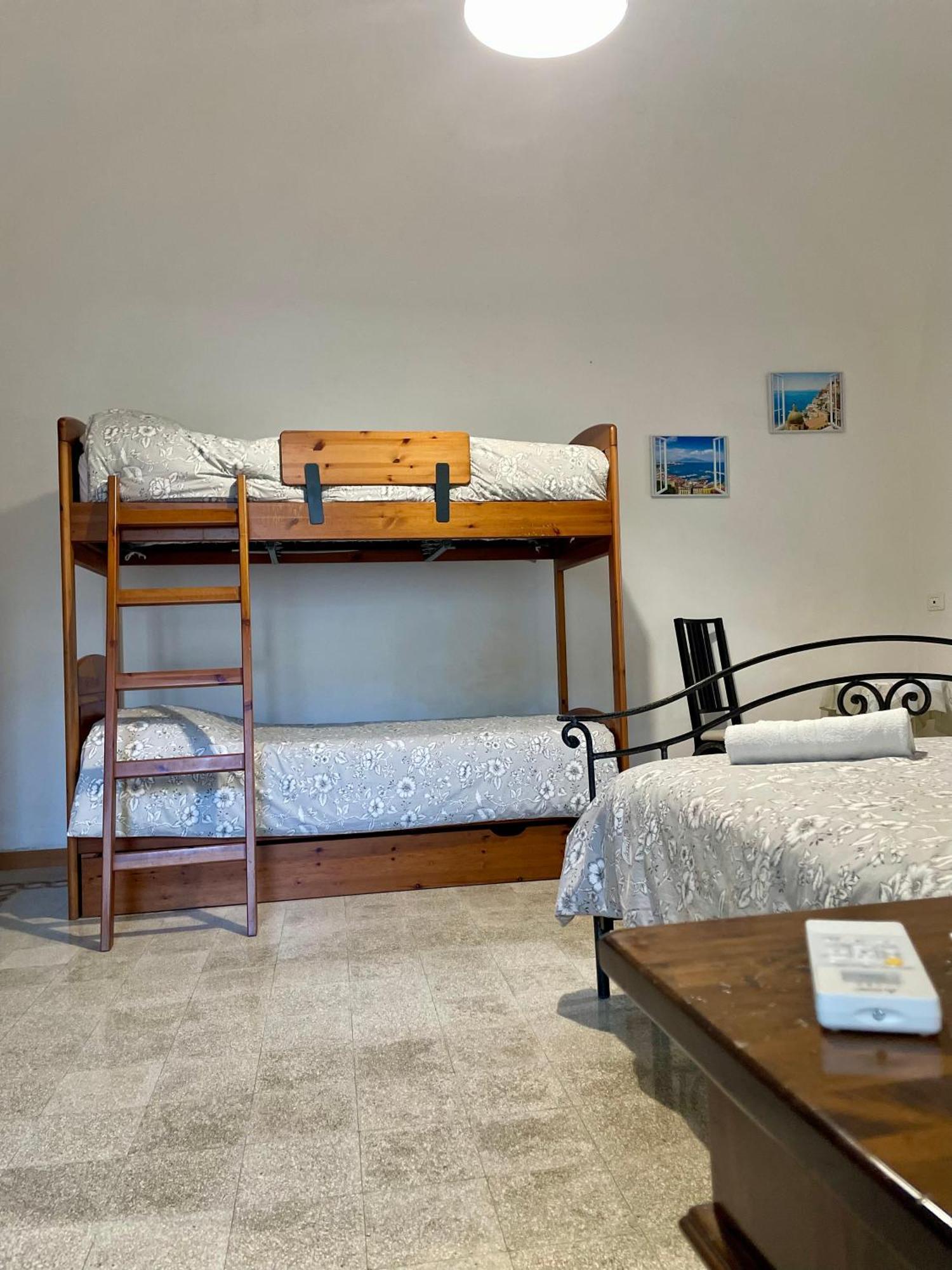 فيلا Mena Holiday House سانتّانييلّو المظهر الخارجي الصورة